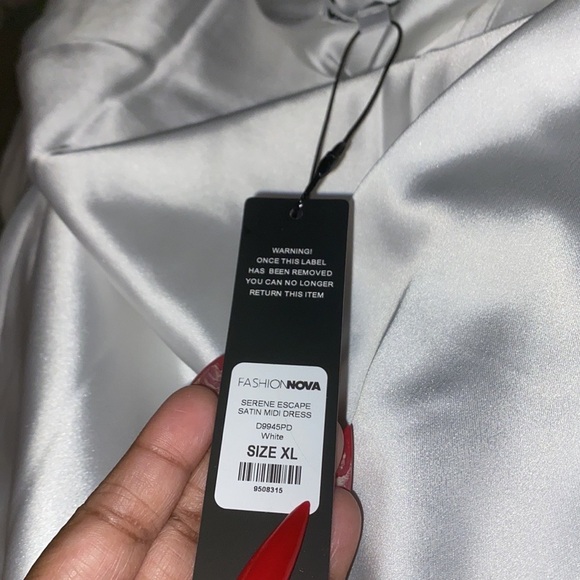 Fashion Nova Serene Escape Satin MIDI Dress White New with Tags XL Sexy &Classy - Picture 6 of 6